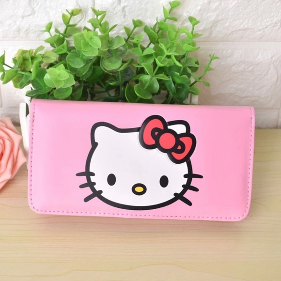 Hello Kitty Handbags - 🆕 Pink Hello Kitty Wallet